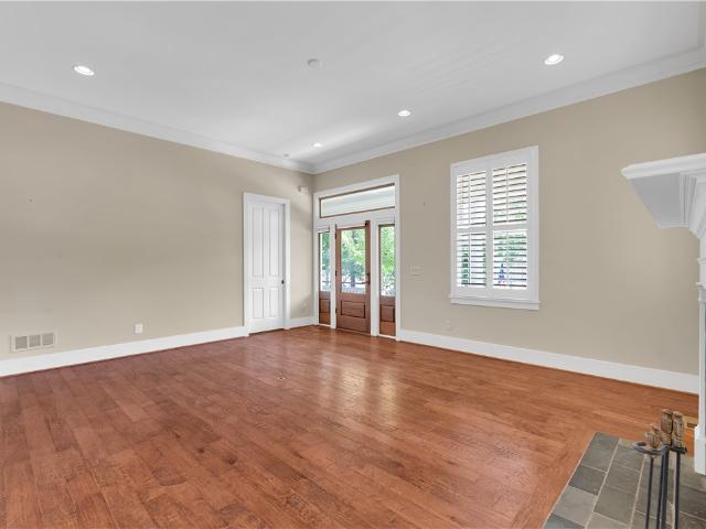 120 Keller Boulevard