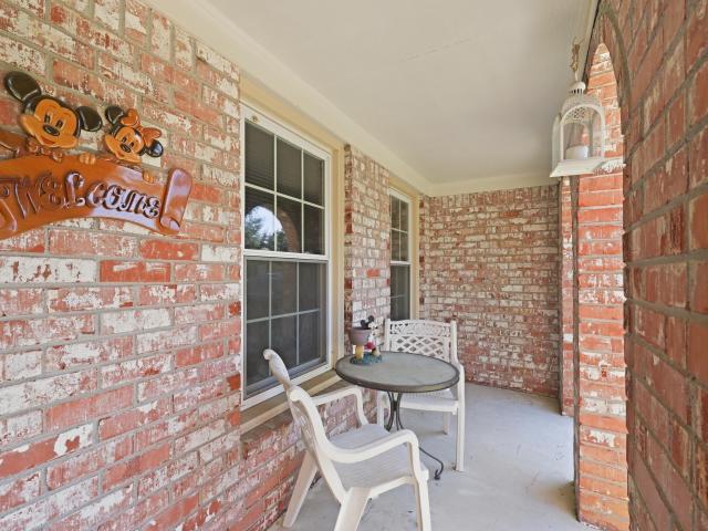 120 Kennington Drive