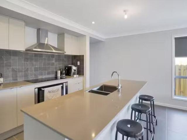 120 Halpine Parade, Warner, QLD 4500 House for Rent