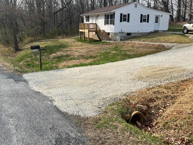 120 Jabo Ln, Madison Heights, VA 24572 | MLS #365605