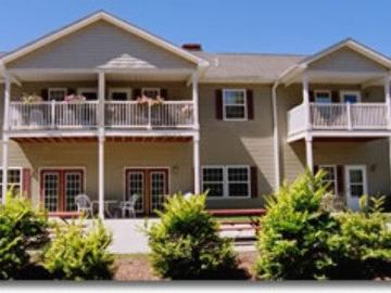 120 Jefferson Avenue, 1 bed, 1 full bath