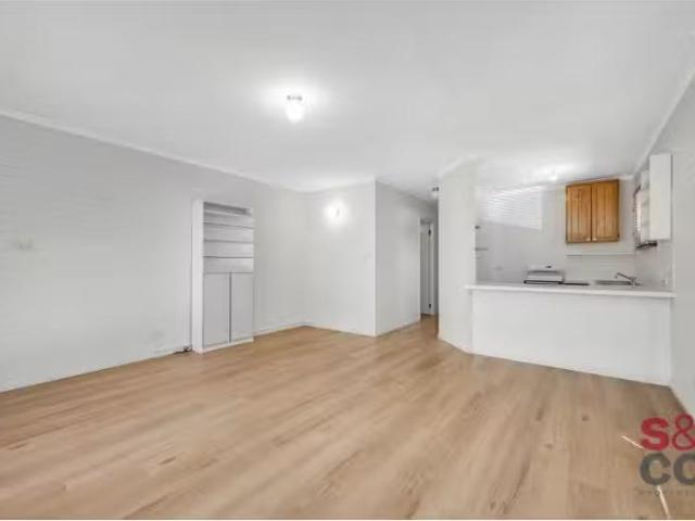 1/20 Oliver Street, Lyneham Apartment for rent Listed by Semi.