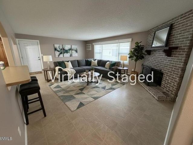120 Lake Ave Apt 4, Bismarck, ND 58504