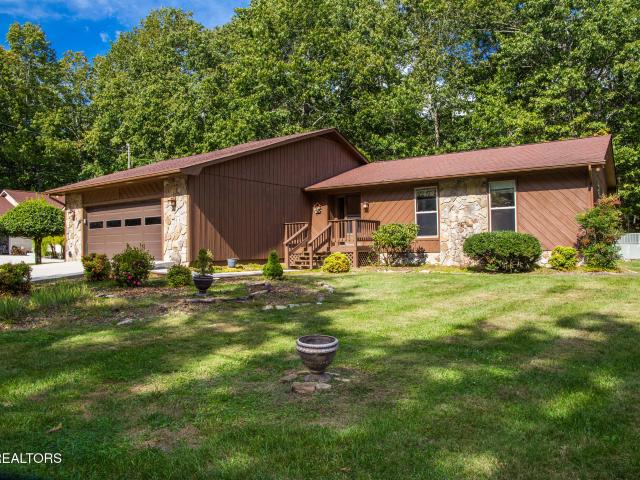 120 Lakeside Drive