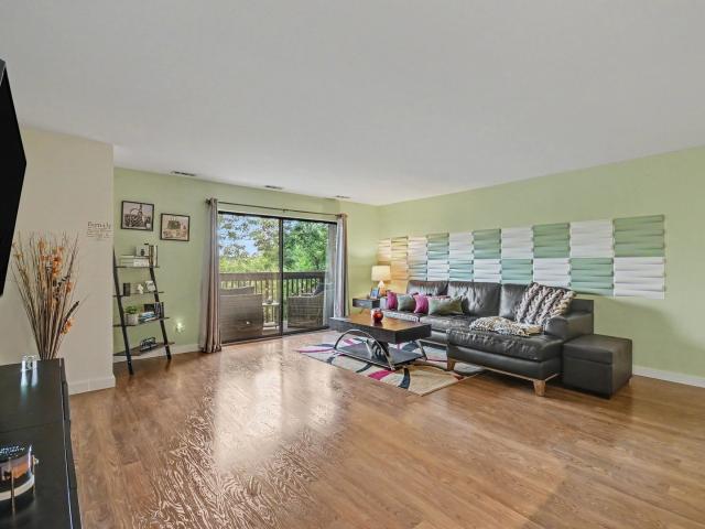120 Lakeview Drive # 519