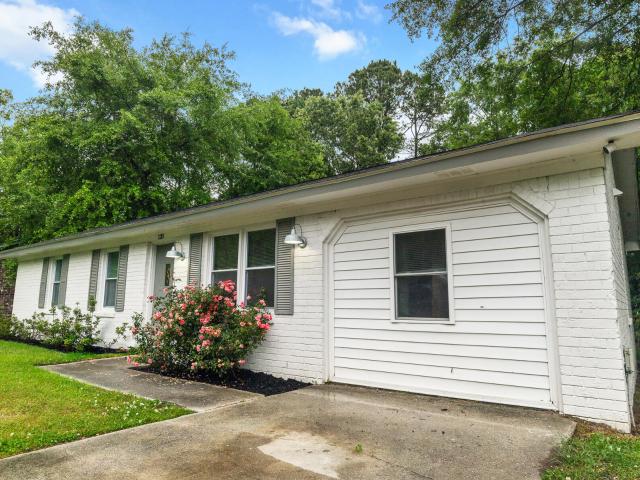120 Lisa Drive