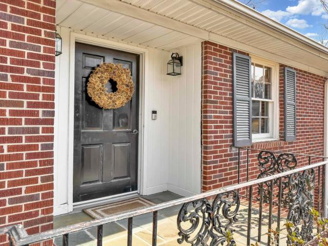 120 Lullwater Road, Greenville, US, SC