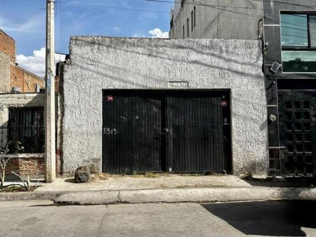 120 M2 6 x 20, plano, forma rectangular, muy cerca del mercado Felipe Angeles