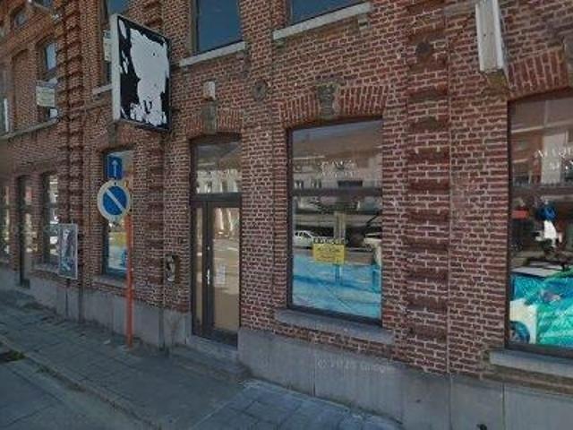 120 m2 apartment for rent in Charleroi