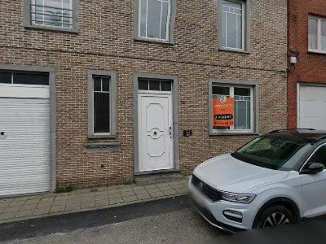 120 m2 apartment for rent in Courcelles