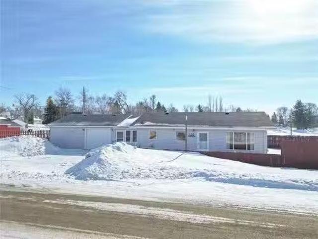 120 Montrose Street, Alexander, MB, R0K 0A0 house for sale.