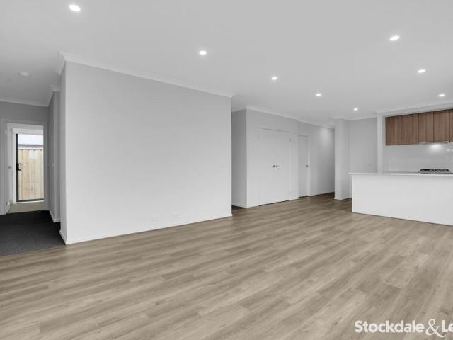 120 Mauro Boulevard, Woodstock VIC