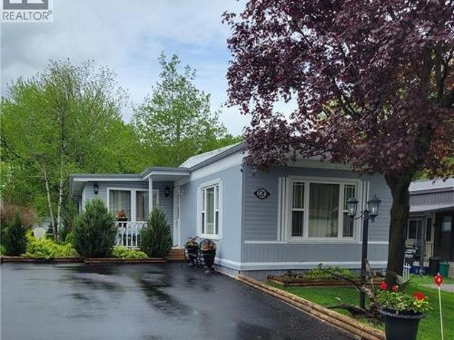 120 Maple Crescent, Flamborough, ON, N0B 2J0 house for sale | Listing ID 40866 | Royal LePage