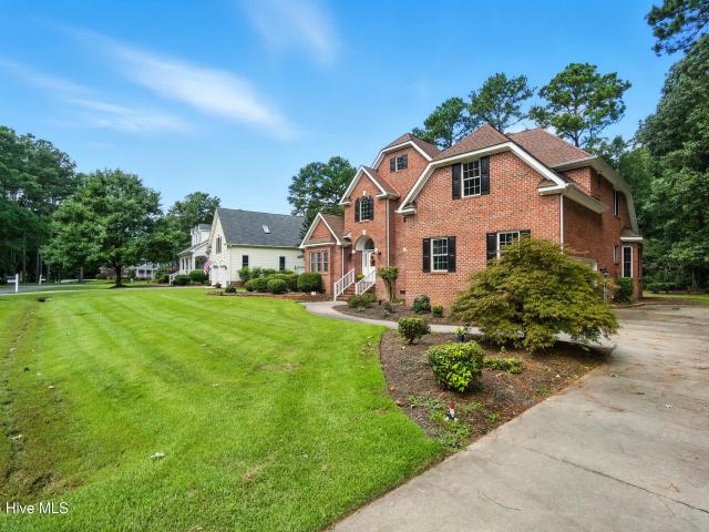 120 New River Drive