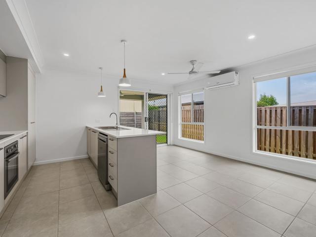 1/20 Simpatico Street Morayfield, QLD 4506