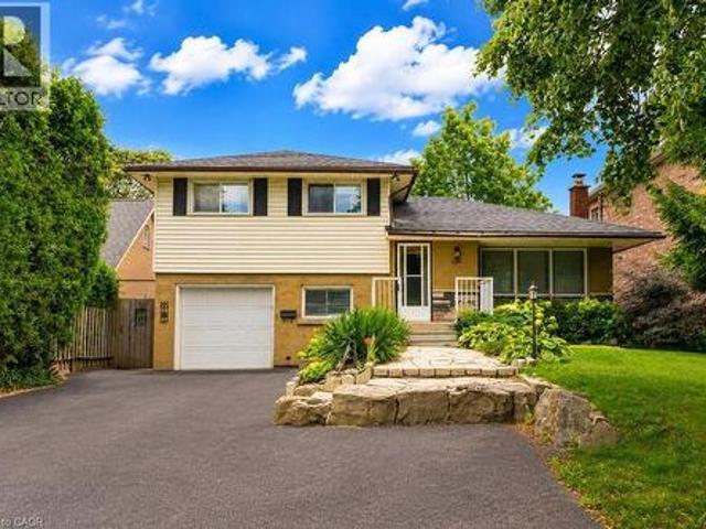 120 Stone Church Road W, Hamilton, ON, L9B 1A3 house for sale | Listing ID 40855 | Royal LePage