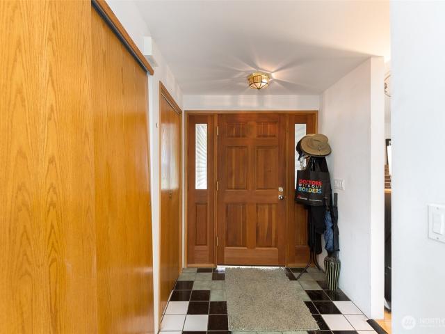 120 Sunland Drive