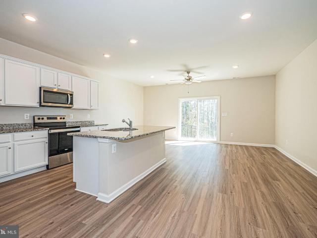 120 Paddington St, Falling Waters, WV 25419 | MLS #WVBE2048