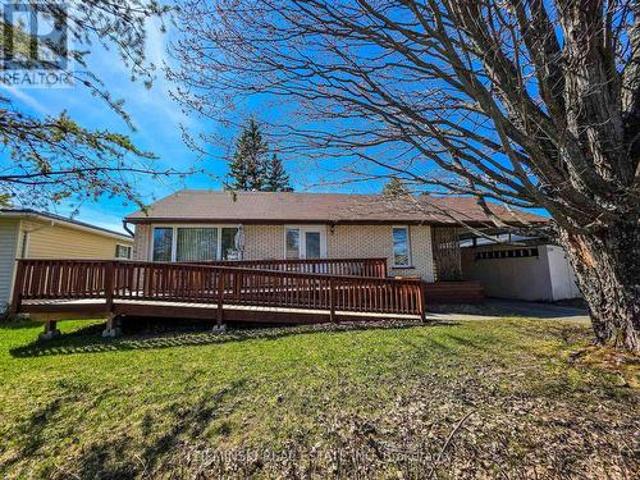 120 Picadilly Circle, Iroquois Falls, ON, P0K 1E0 house for sale | Listing ID T13046 | Royal LePage