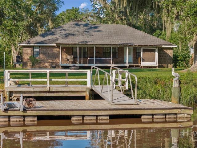 120 Pinetree Road