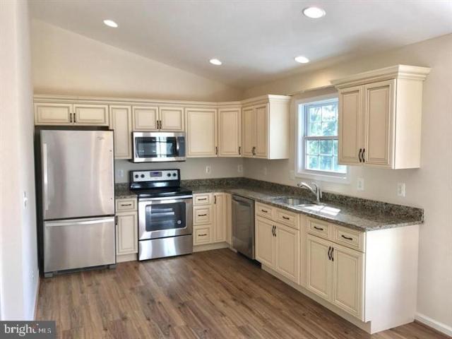 120 Ridge Top Ln