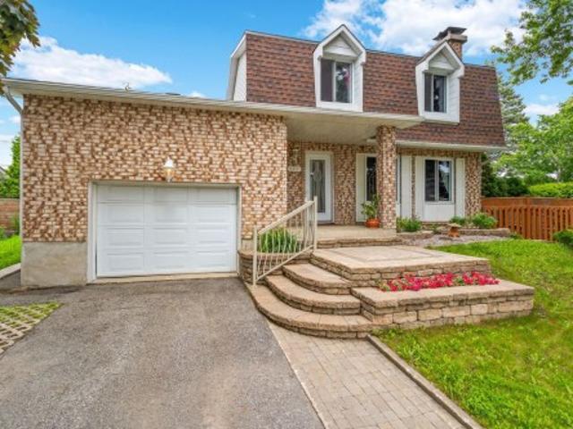 120 Rue Biermans, Laval Chomedey, QC, H7W 4N4 house for sale | Listing ID 17238 | Royal LePage