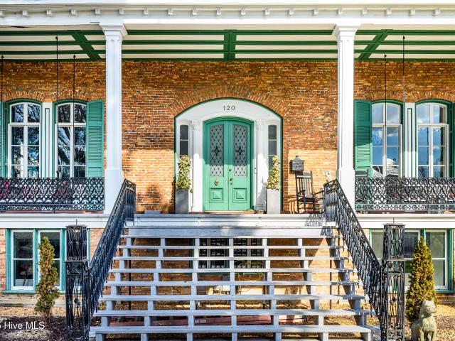 120 W King St, Edenton, NC 27932 | MLS #100490