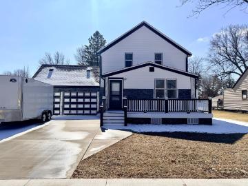 120 W Okabena St, Worthington, MN