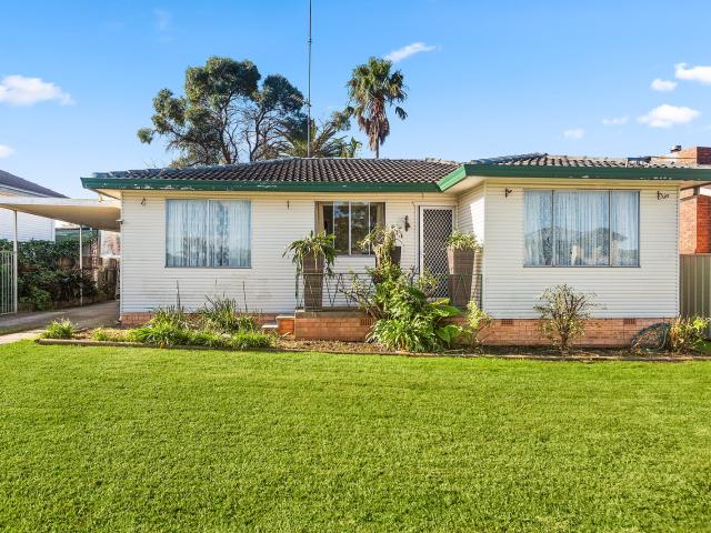 120 Wentworth Street, Oak Flats, NSW 2529 House for Rent Ray White South Wollongong