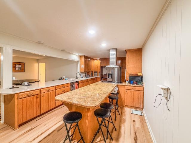 120 Ulcer Hollow Rd