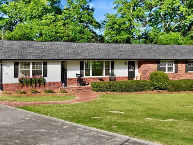 120 Valley Circle