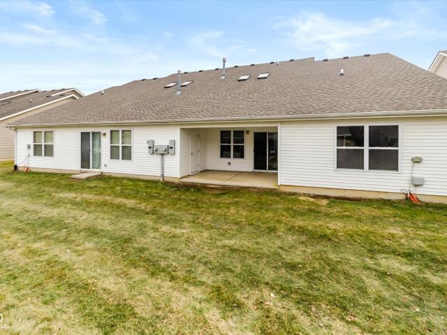 12140 Black Hills Dr, Fishers, IN 46038 | MLS #22084