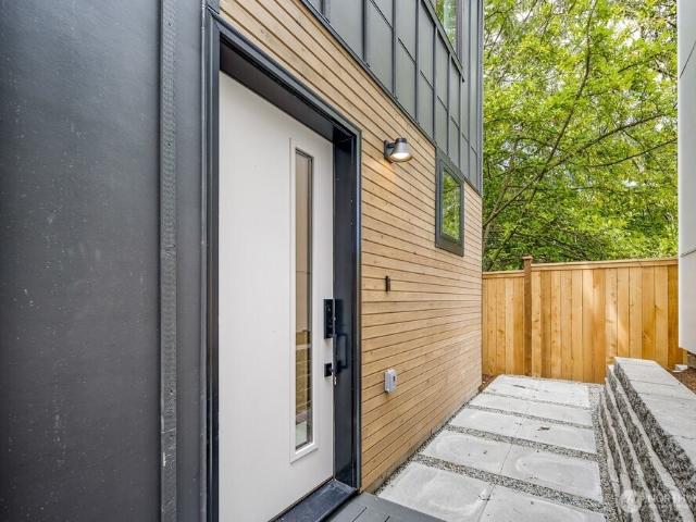 1214 NE 100th Street