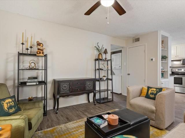 1214 Baylor Avenue # 202
