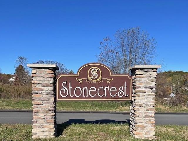 1214 Sandstone Ct E, Tarentum, PA 15084 | MLS #1725