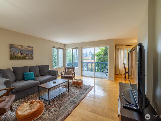 1214 Taylor Avenue N # 201