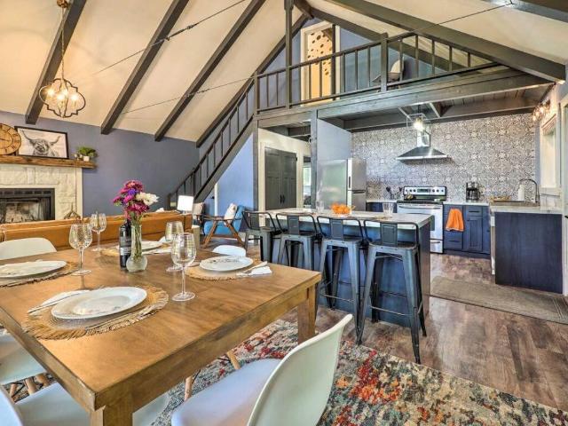 12155 Dubois Drive