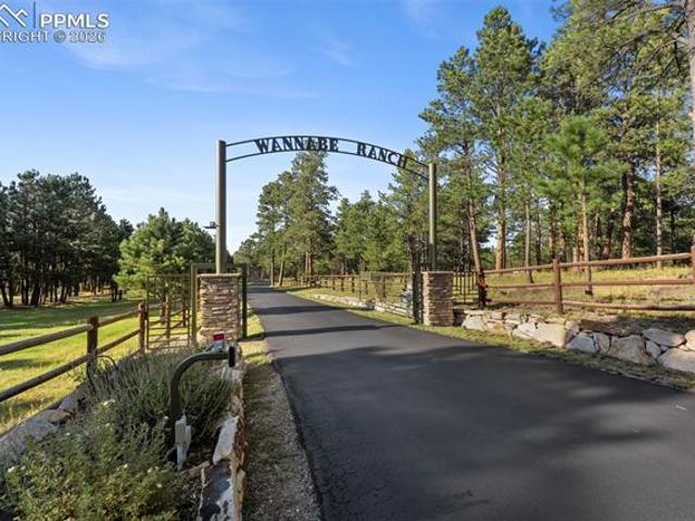 12155 Spine Creek Place