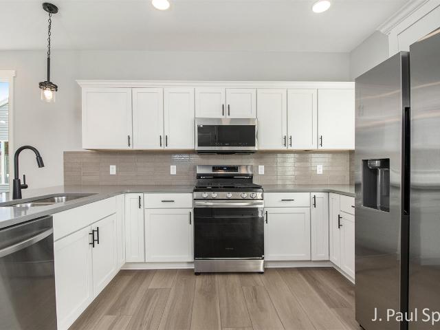1215 Madera Court