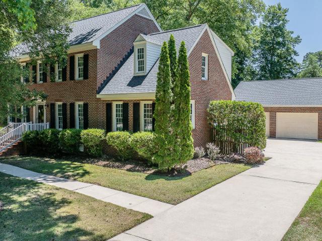 1215 Cambridge Road NW