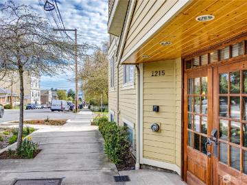 1215 Lawrence Street # 402