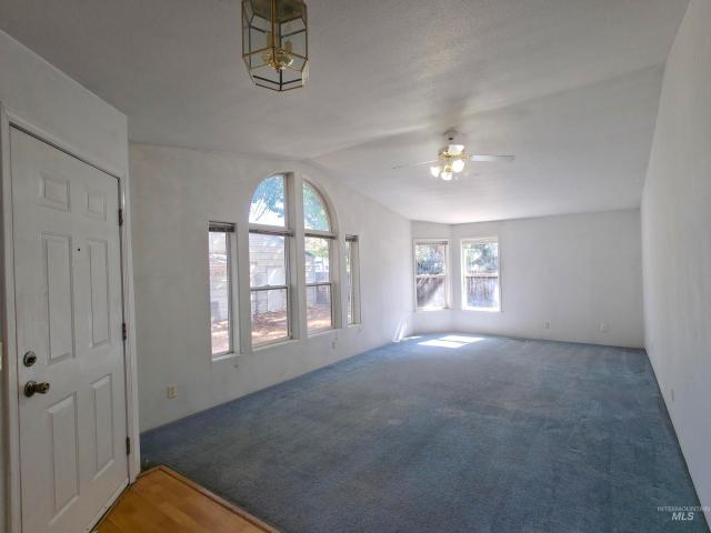 1215 W 7th