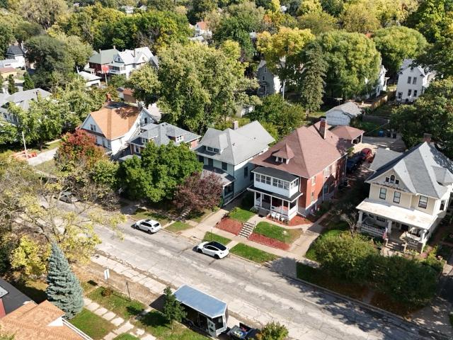 1215 1/ TH Street