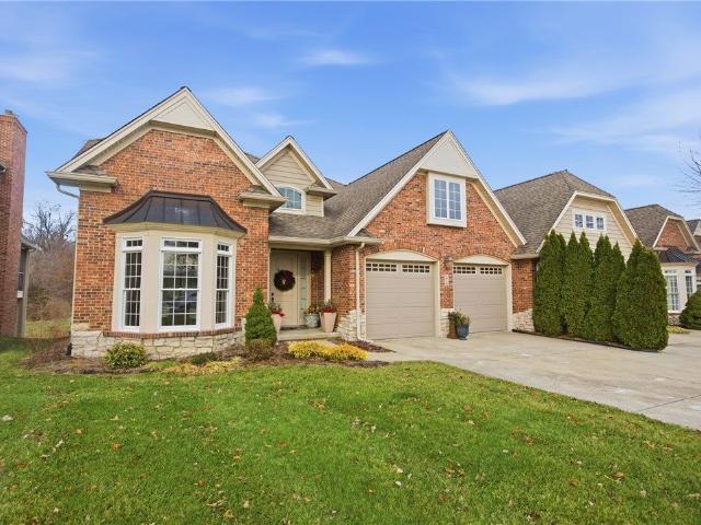 1216 Mini Hills Dr, Effingham, IL