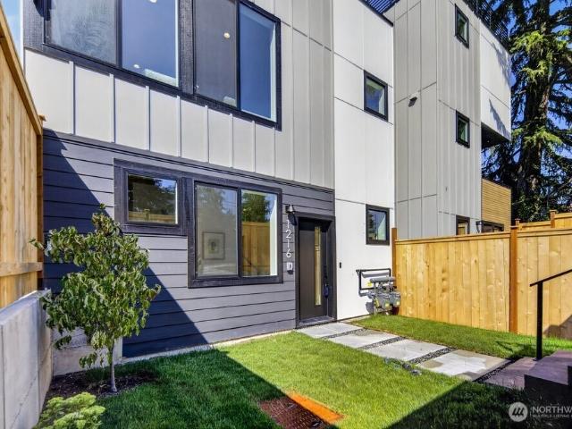 1216 NE 100th Street