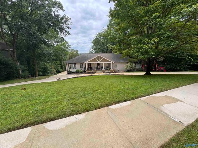 1216 Deborah Drive SE