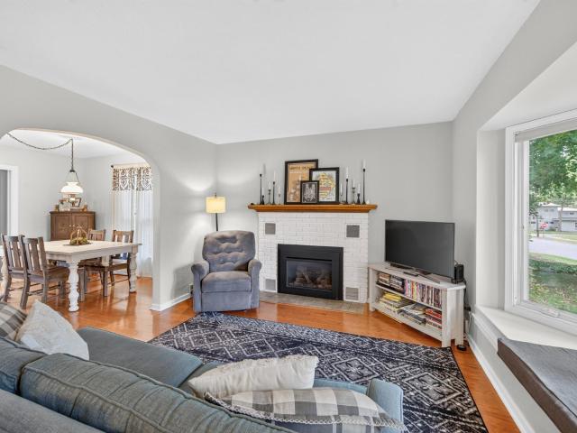 1216 1st Street S