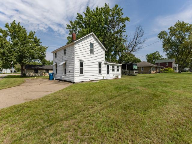 1216 4th Street