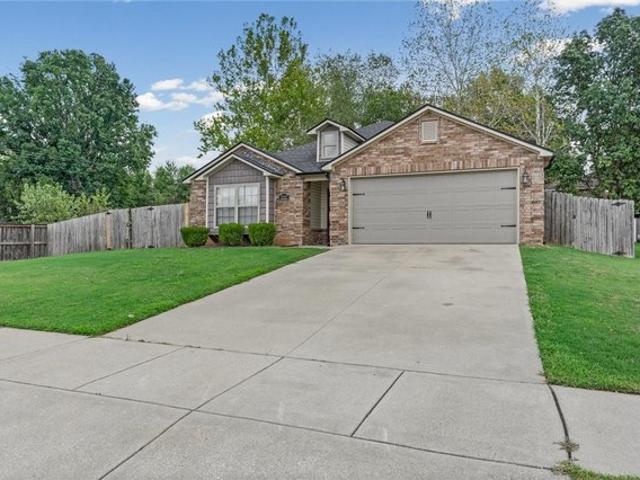 1217 Ashport St, Springdale, AR 72764