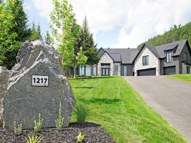 1217 Ch. Du Millepertuis, Piedmont, QC, J0R 1K0 Luxury House for sale | Listing ID 22750 | Royal LePage Carriage Trade Luxury Properties